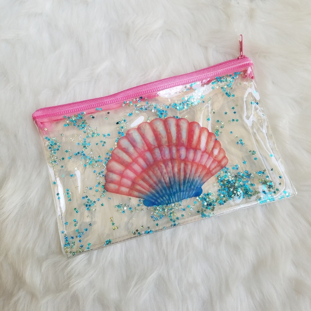 Clear Glitter Seashell Stationary Pouch